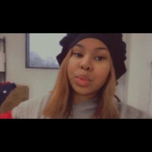 Meet your Posher, Diamond